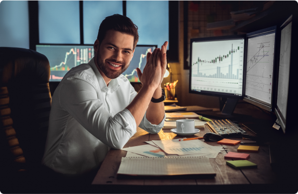 Visuals for How are our online trading courses delivered?